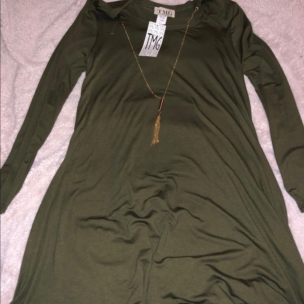 Olive green shift dress w/ necklace attached